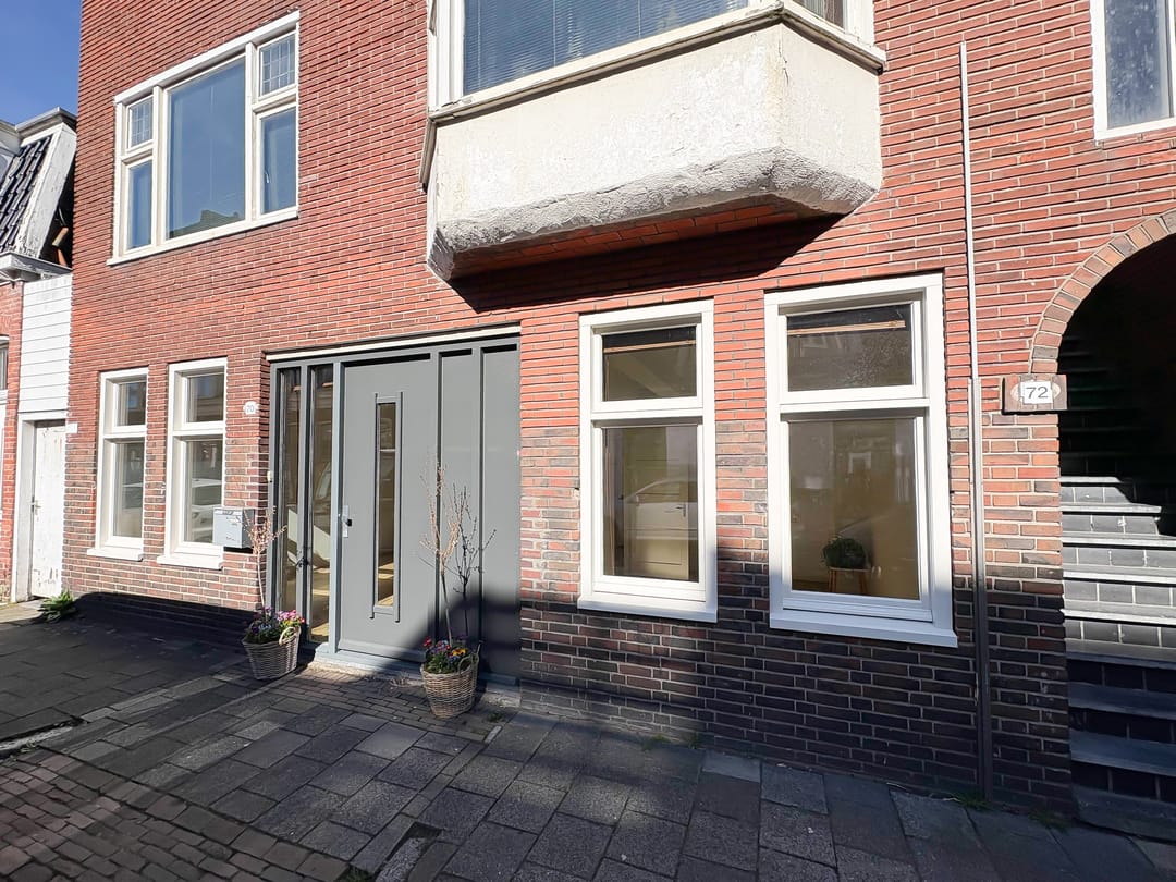 Foto 1 van Warmoesstraat 70