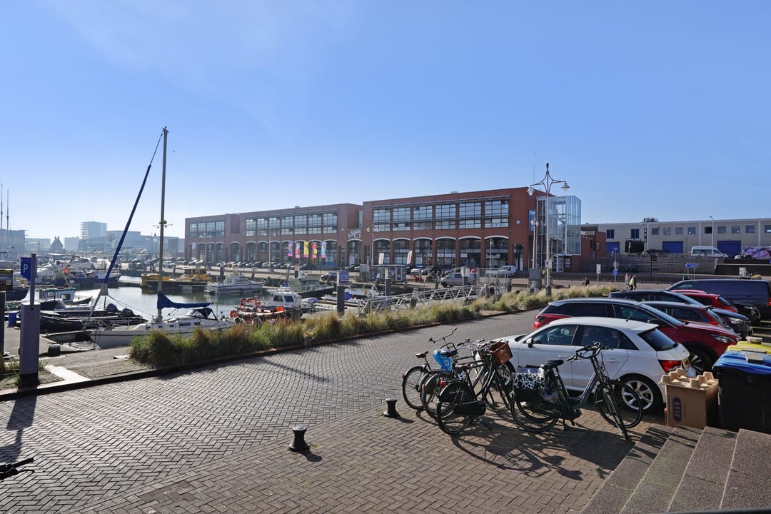 Photo 38 of Hellingweg 46