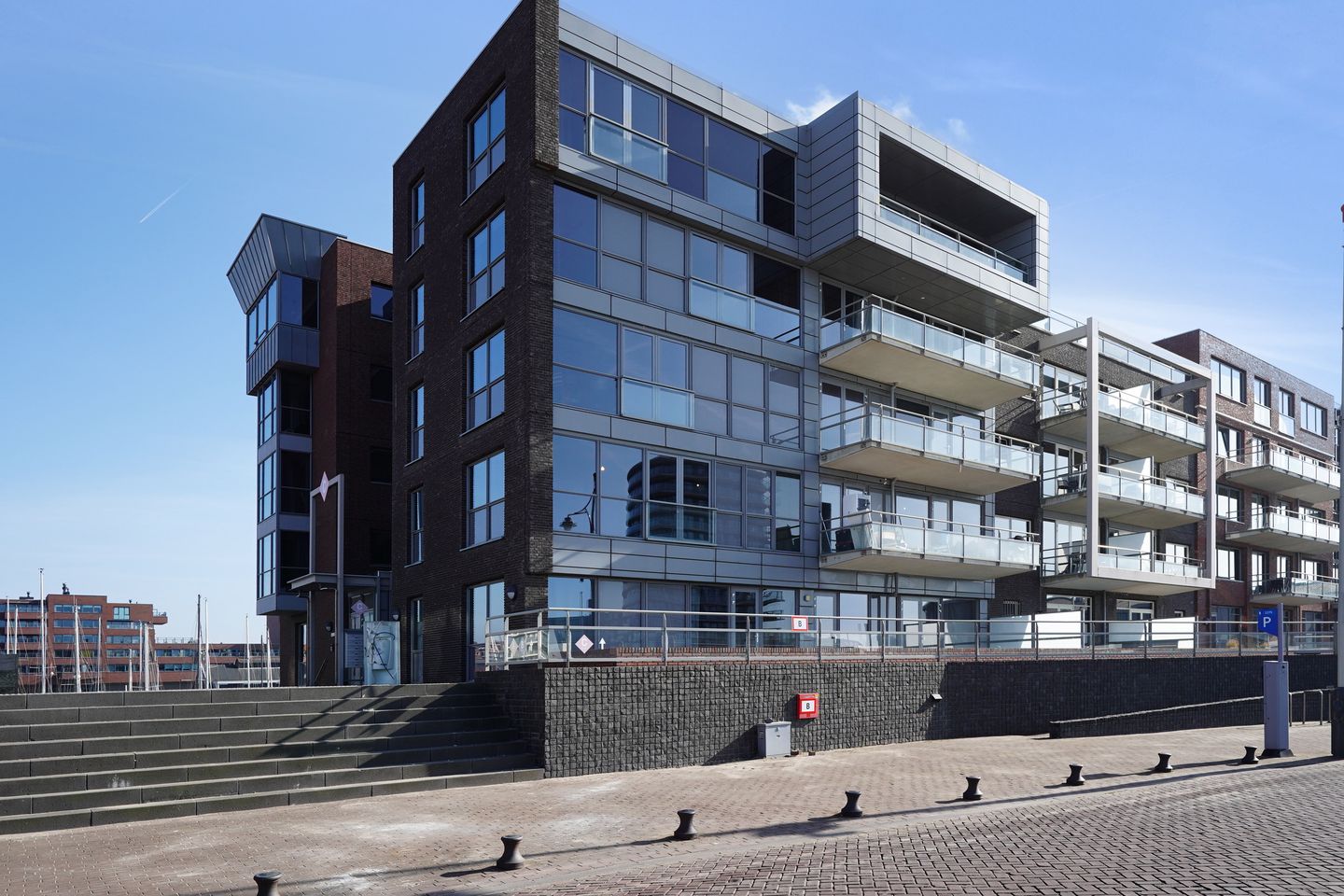 Photo 34 of Hellingweg 46