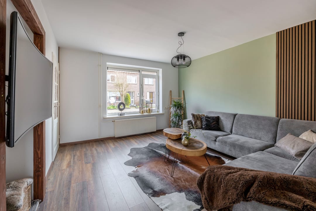 Photo 7 of Meidoornstraat 14