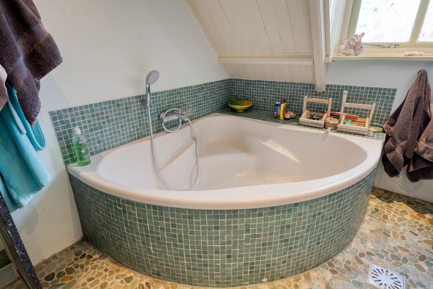 Foto 34 van Bloemhoefstraat 10