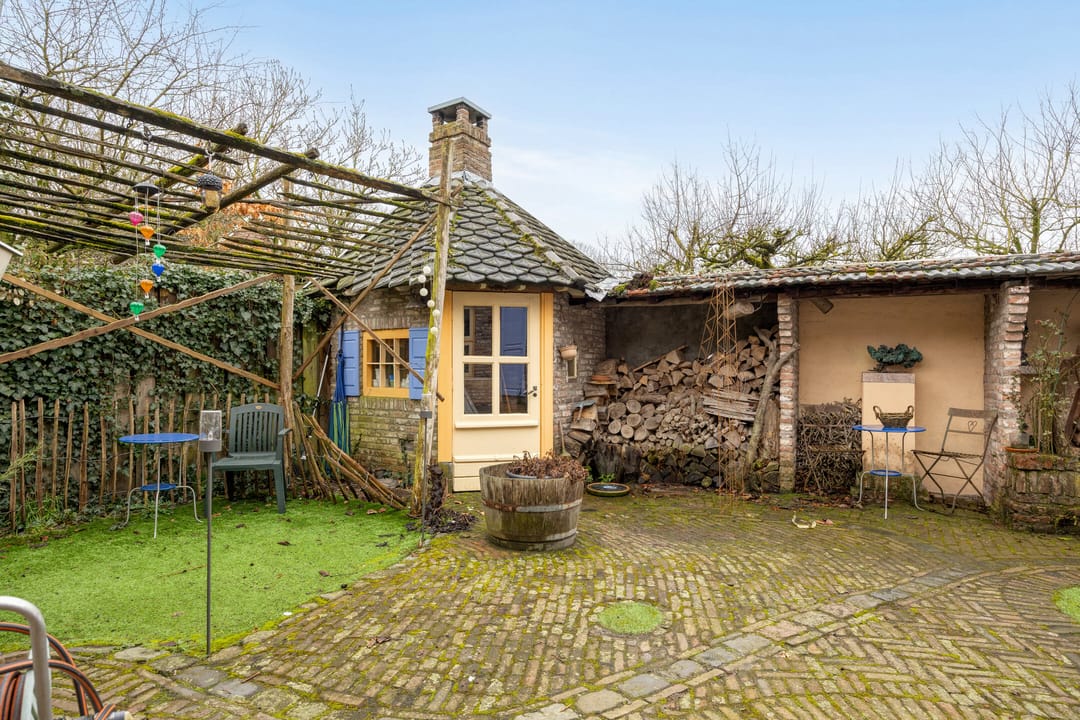 Foto 46 van Bloemhoefstraat 10