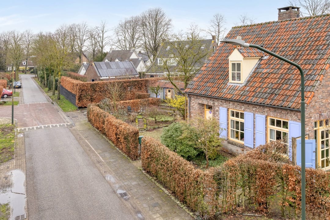 Foto 56 van Bloemhoefstraat 10