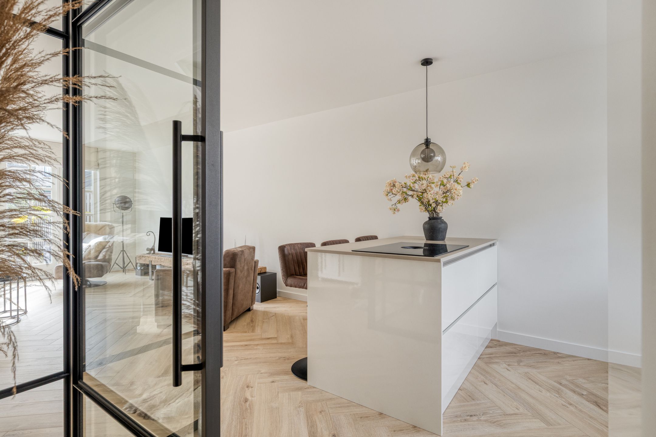 Foto 9 van Haya van Someren-Downerpad 51