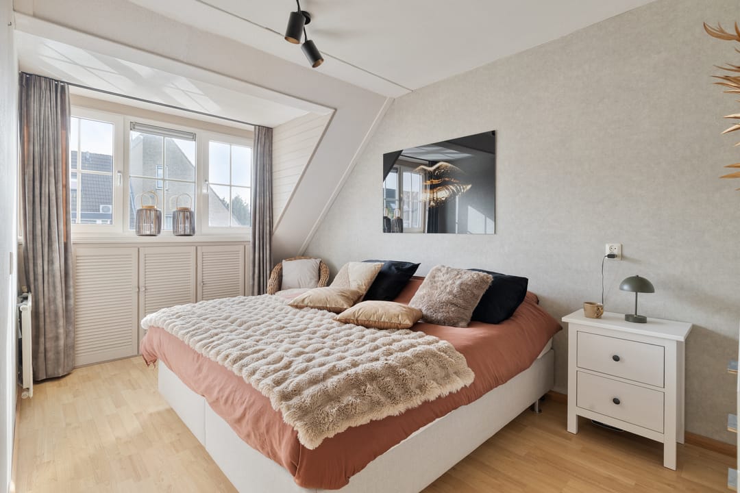 Foto 23 van Haya van Someren-Downerpad 51