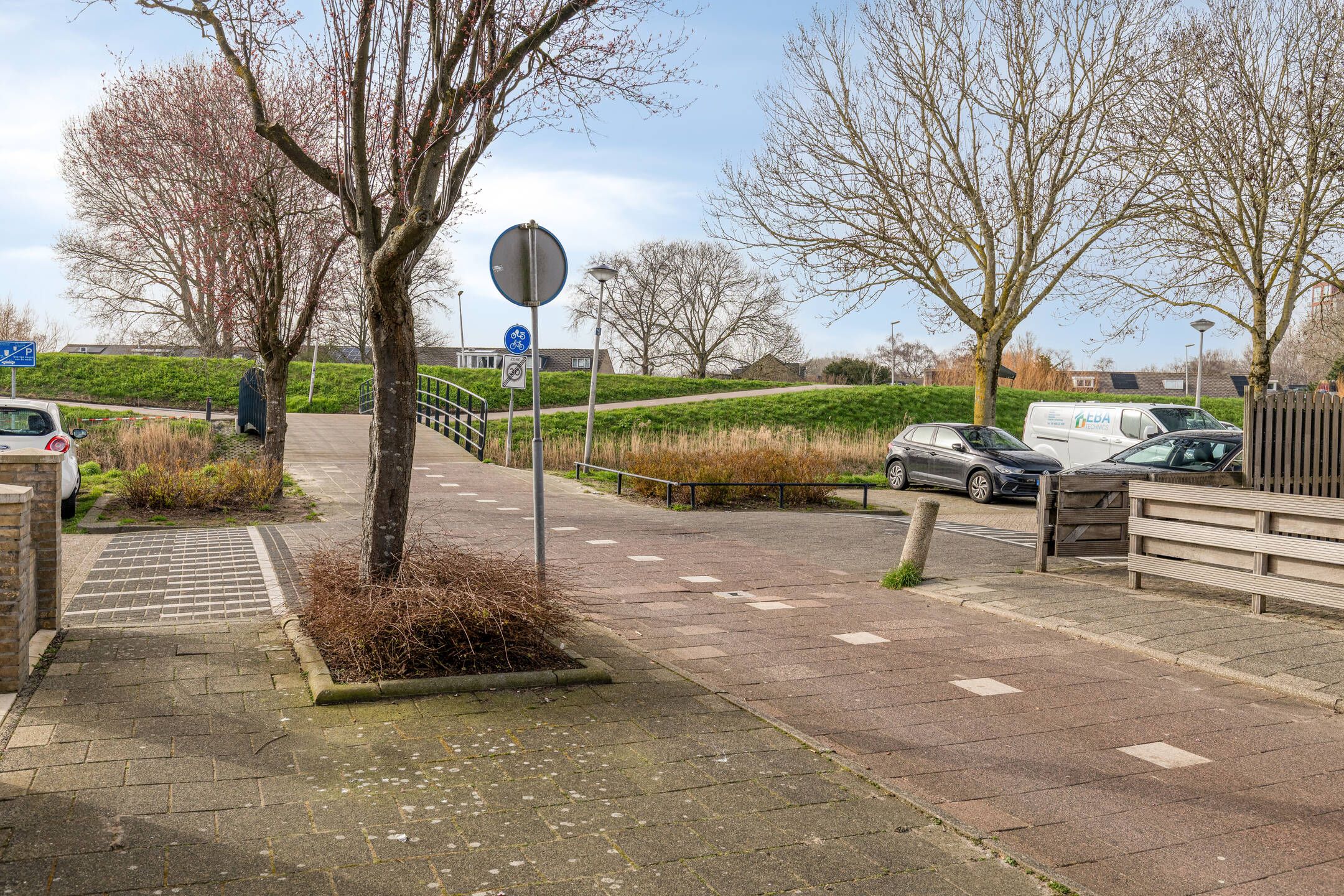 Foto 39 van Haya van Someren-Downerpad 51