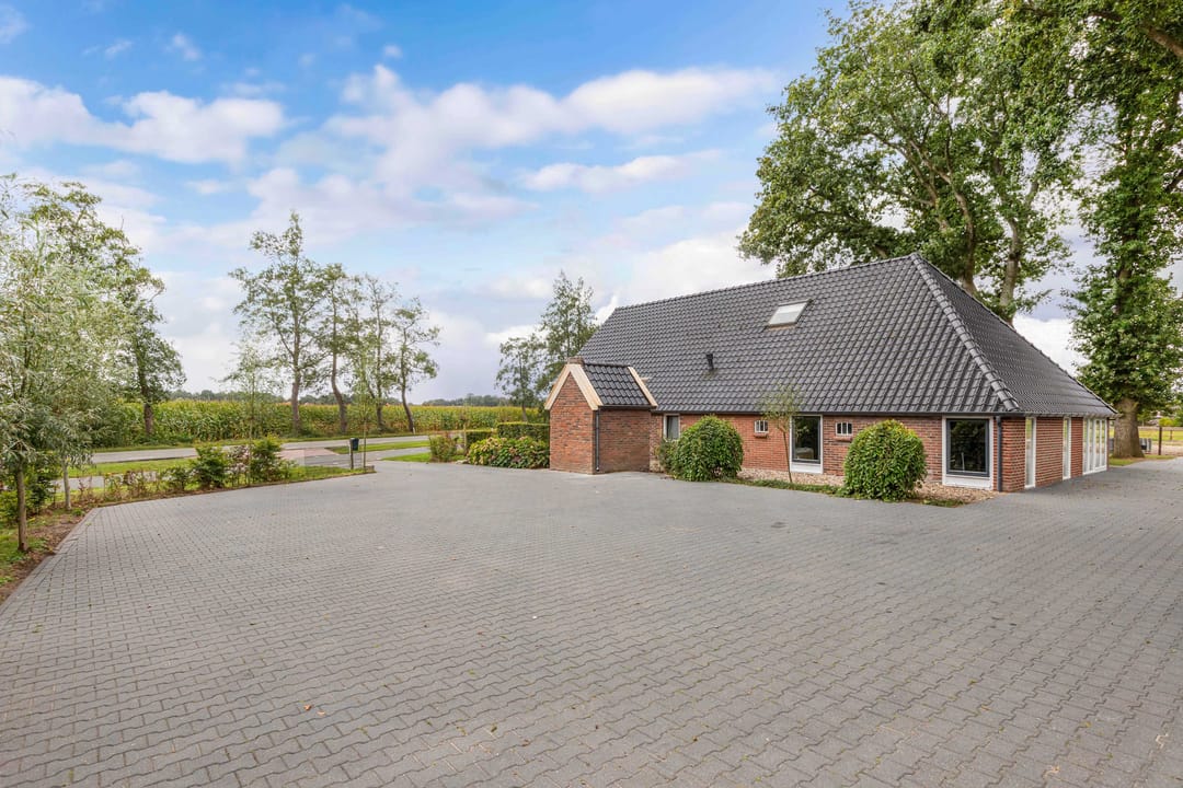 Photo 61 of Oldeberkoperweg 15