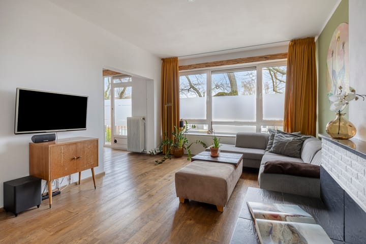 Photo 2 of Hertog Jan I Laan 56