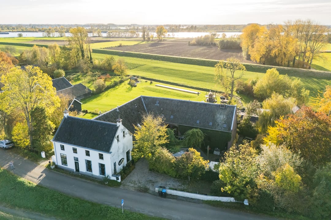 Photo 1 of Waaldijk 18