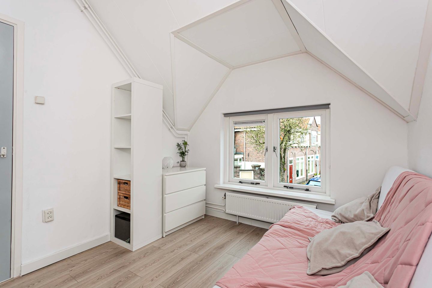 Foto 35 van Dennenstraat 21