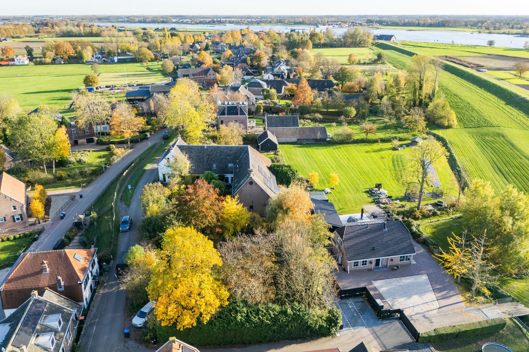 Photo 54 of Waaldijk 18