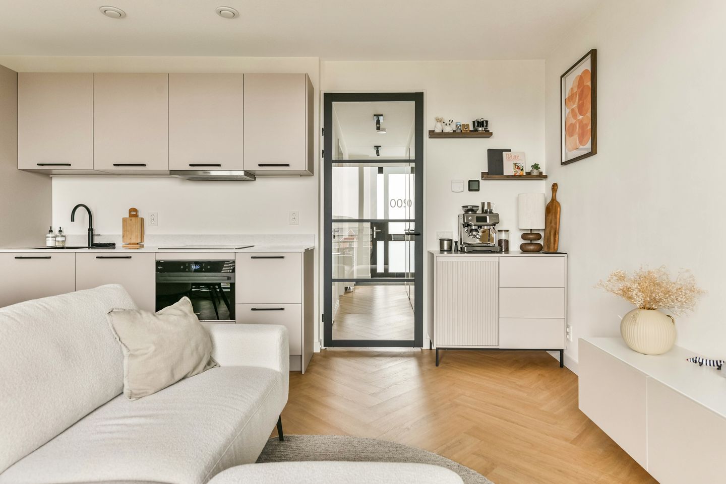 Photo 10 of Laan van Bovenduist 200