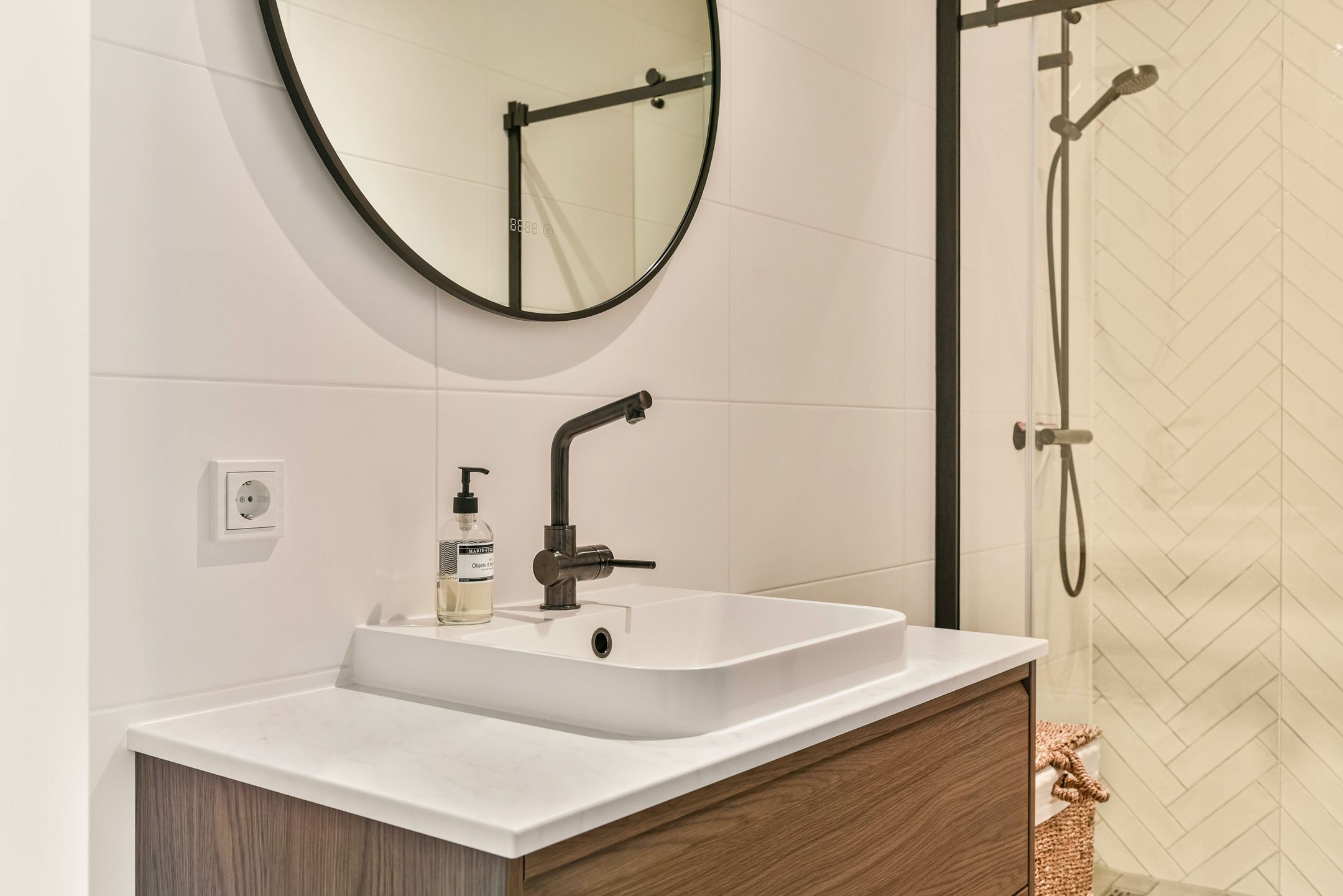 Photo 21 of Laan van Bovenduist 200