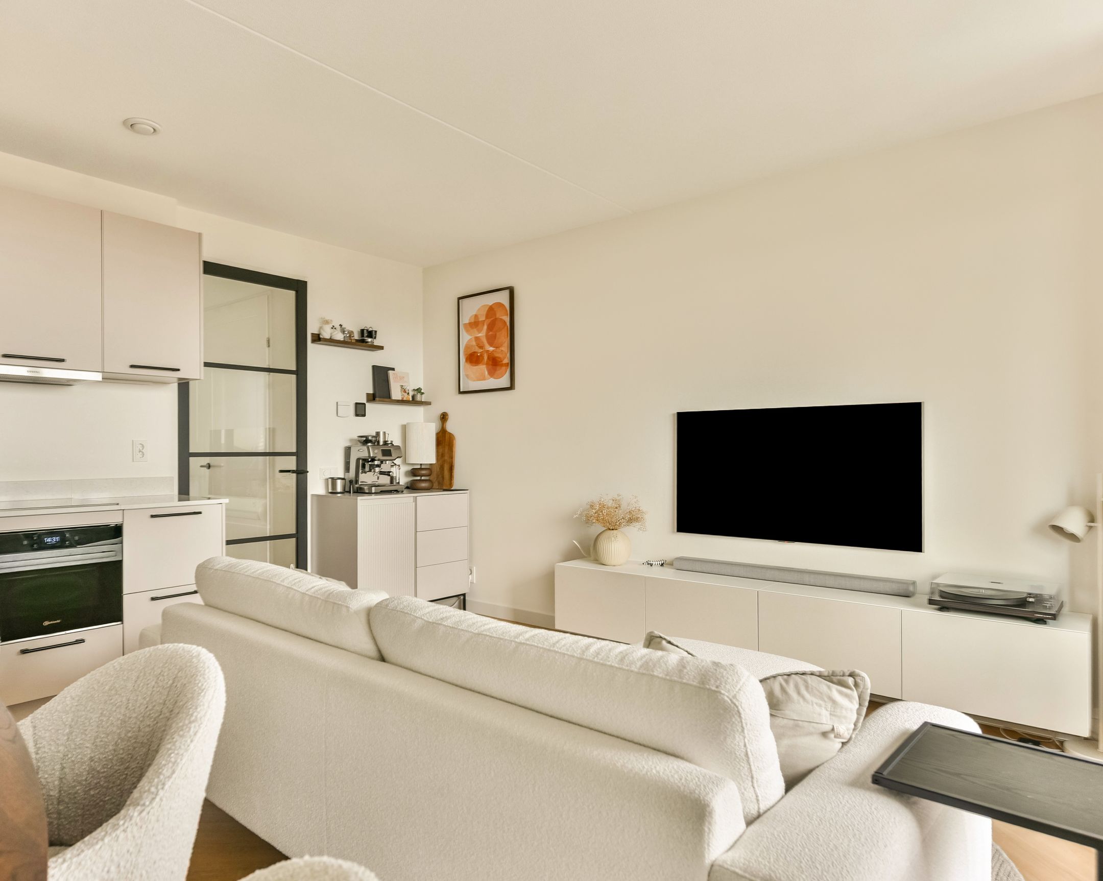 Photo 15 of Laan van Bovenduist 200