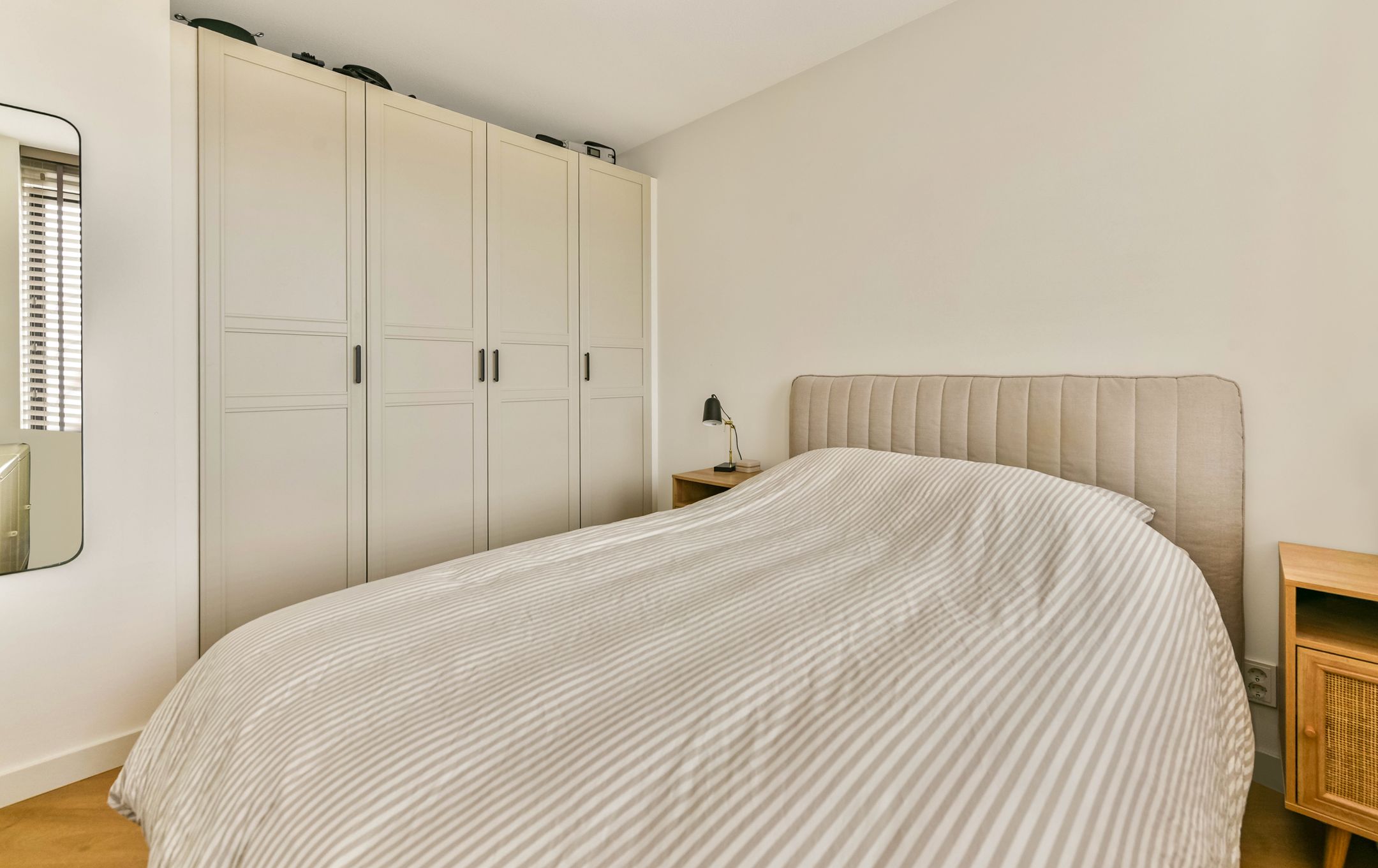 Photo 24 of Laan van Bovenduist 200