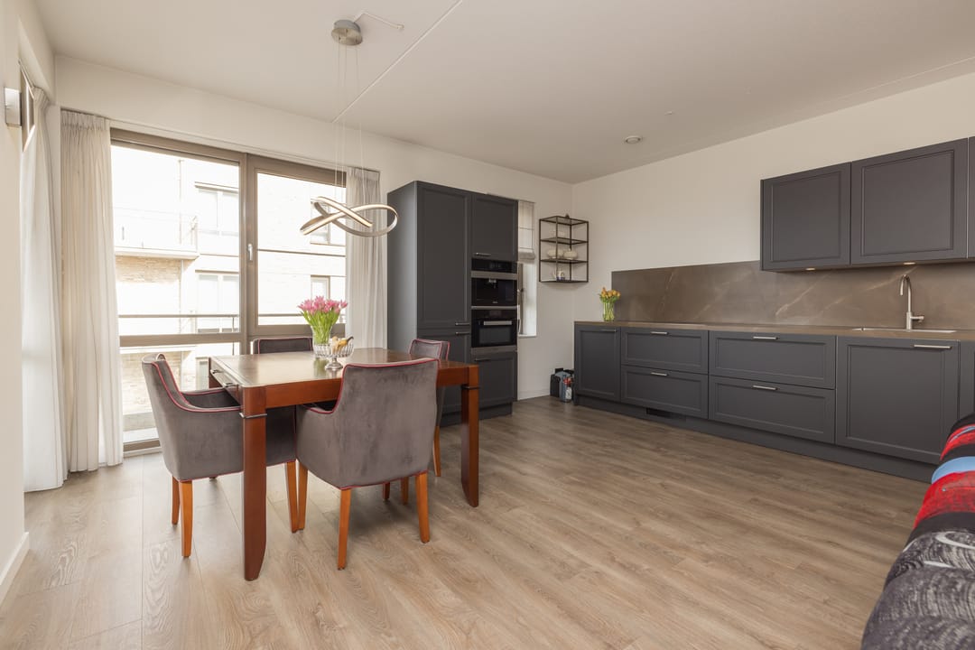 Photo 17 of Piet Heinstraat 147