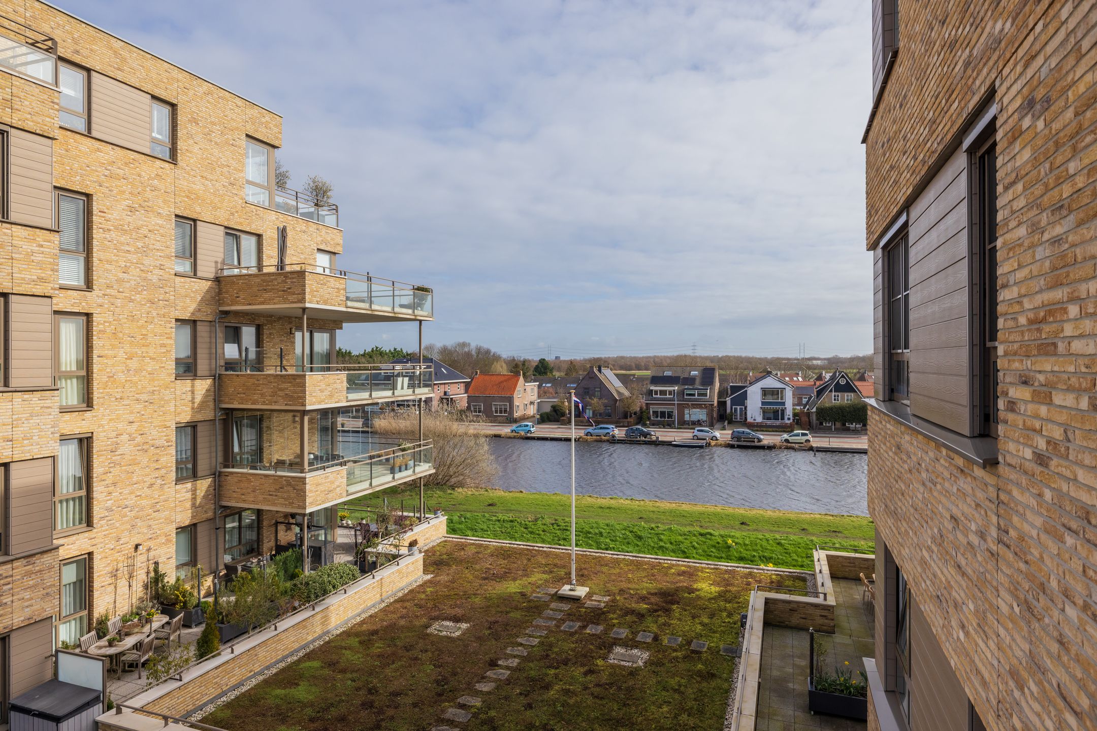 Photo 27 of Piet Heinstraat 147