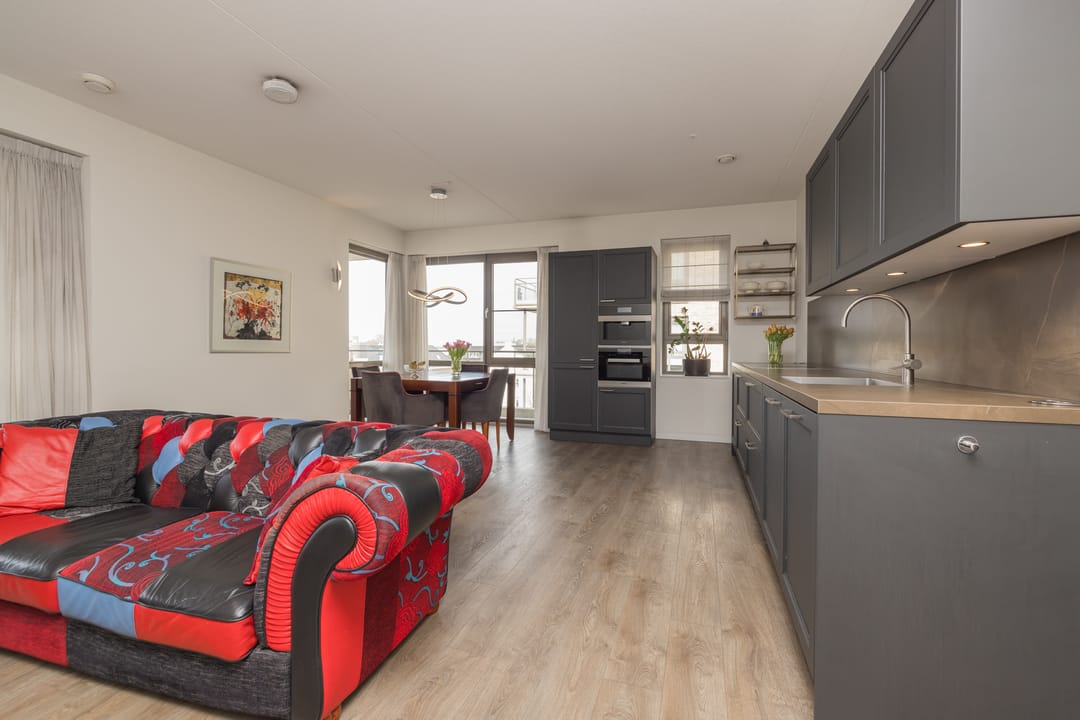 Photo 11 of Piet Heinstraat 147