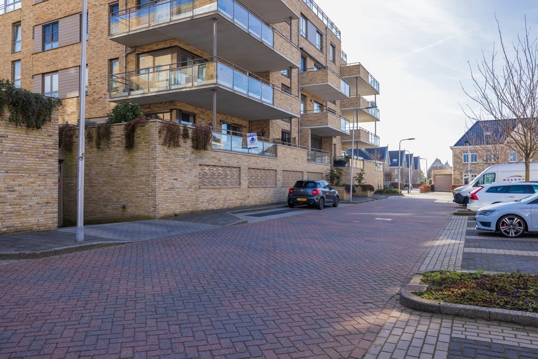 Photo 52 of Piet Heinstraat 147