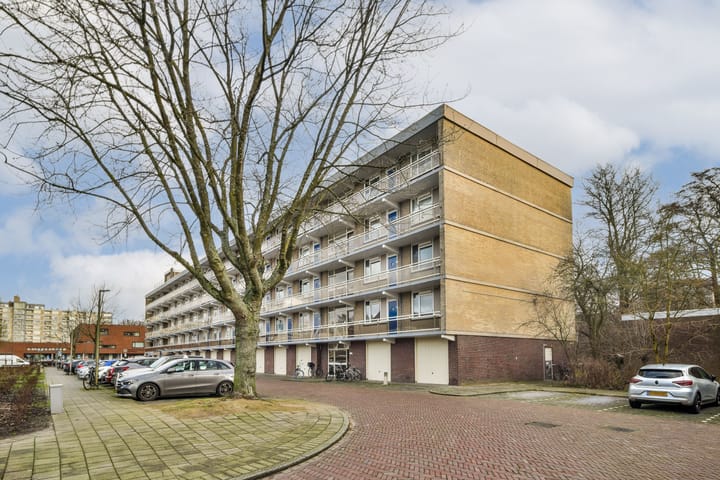 Photo 2 of Hoeksewaard 93