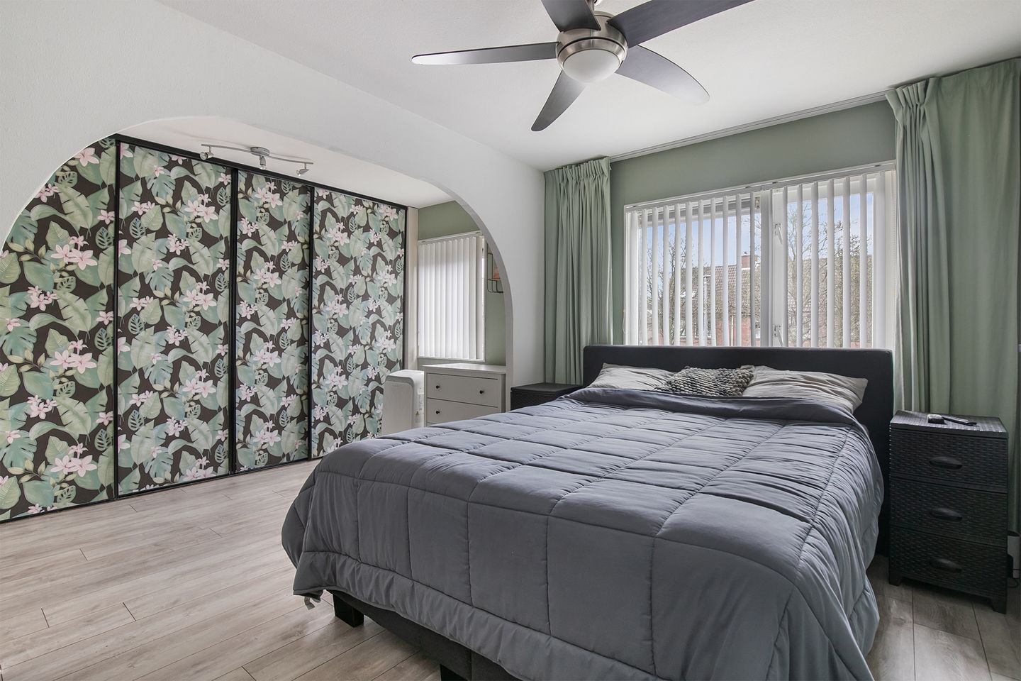 Foto 14 van Ranonkel 24