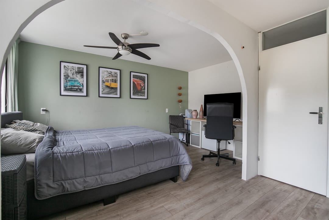 Foto 16 van Ranonkel 24