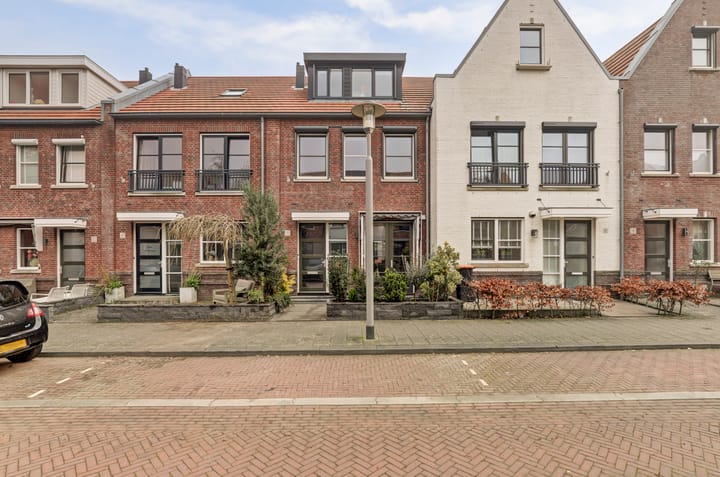 Mr. C.A. Bosstraat 7