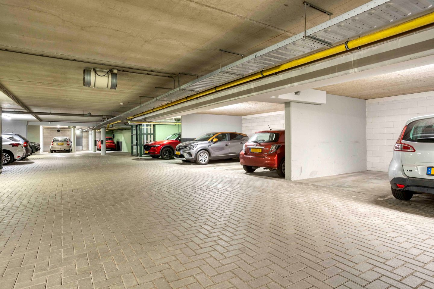 Foto 20 van Amphion 86