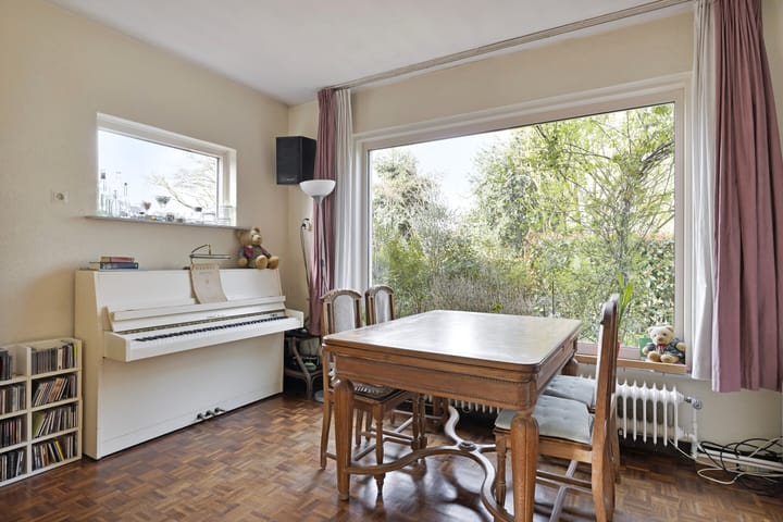 Photo 2 of Jacob van Ruysdaelstraat 12