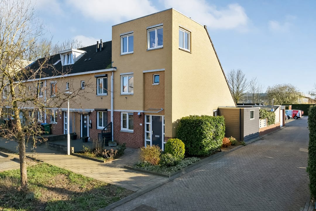 Foto 1 van Woudrichemstraat 141