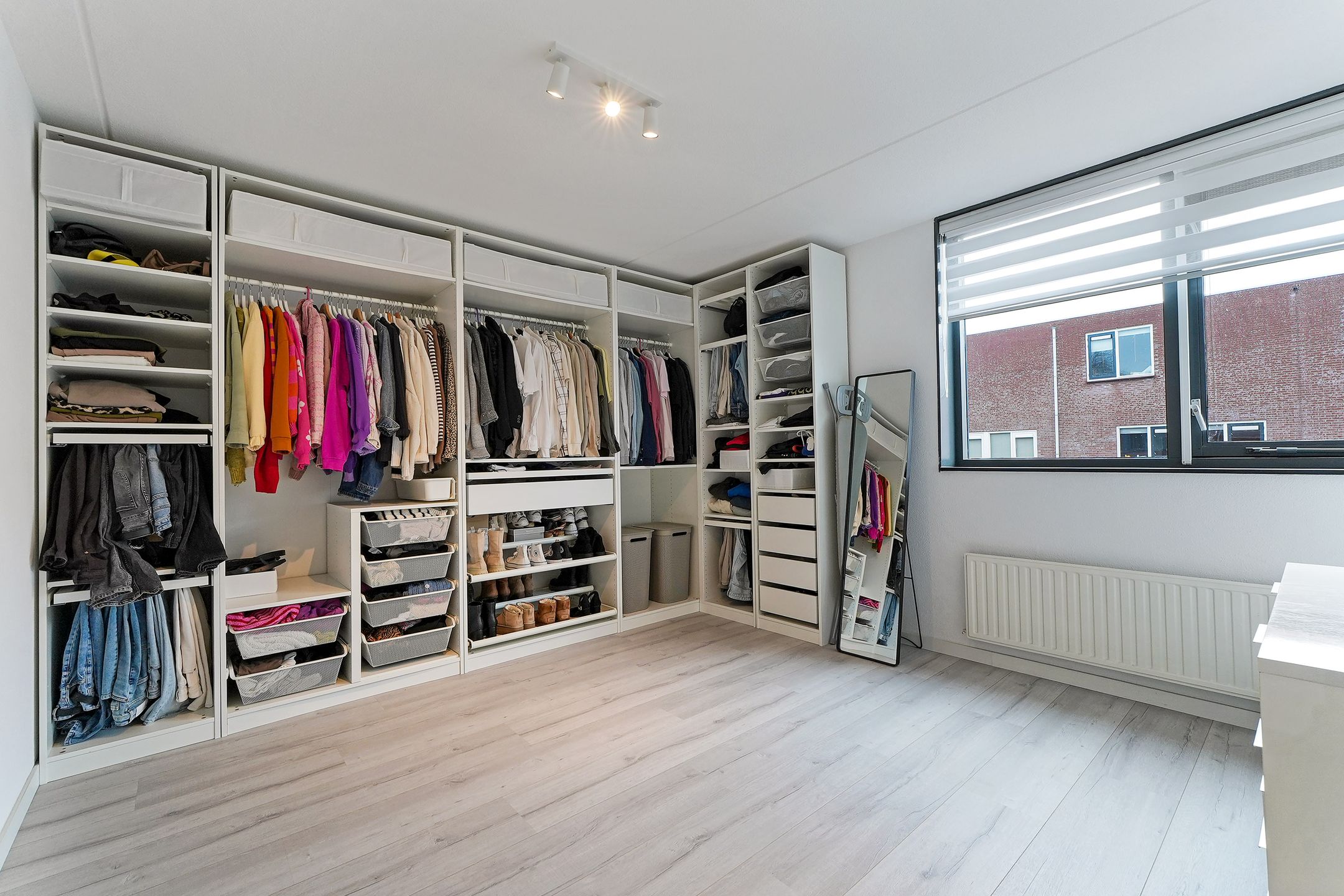 Photo 18 of Simon van Beaumontstraat 10