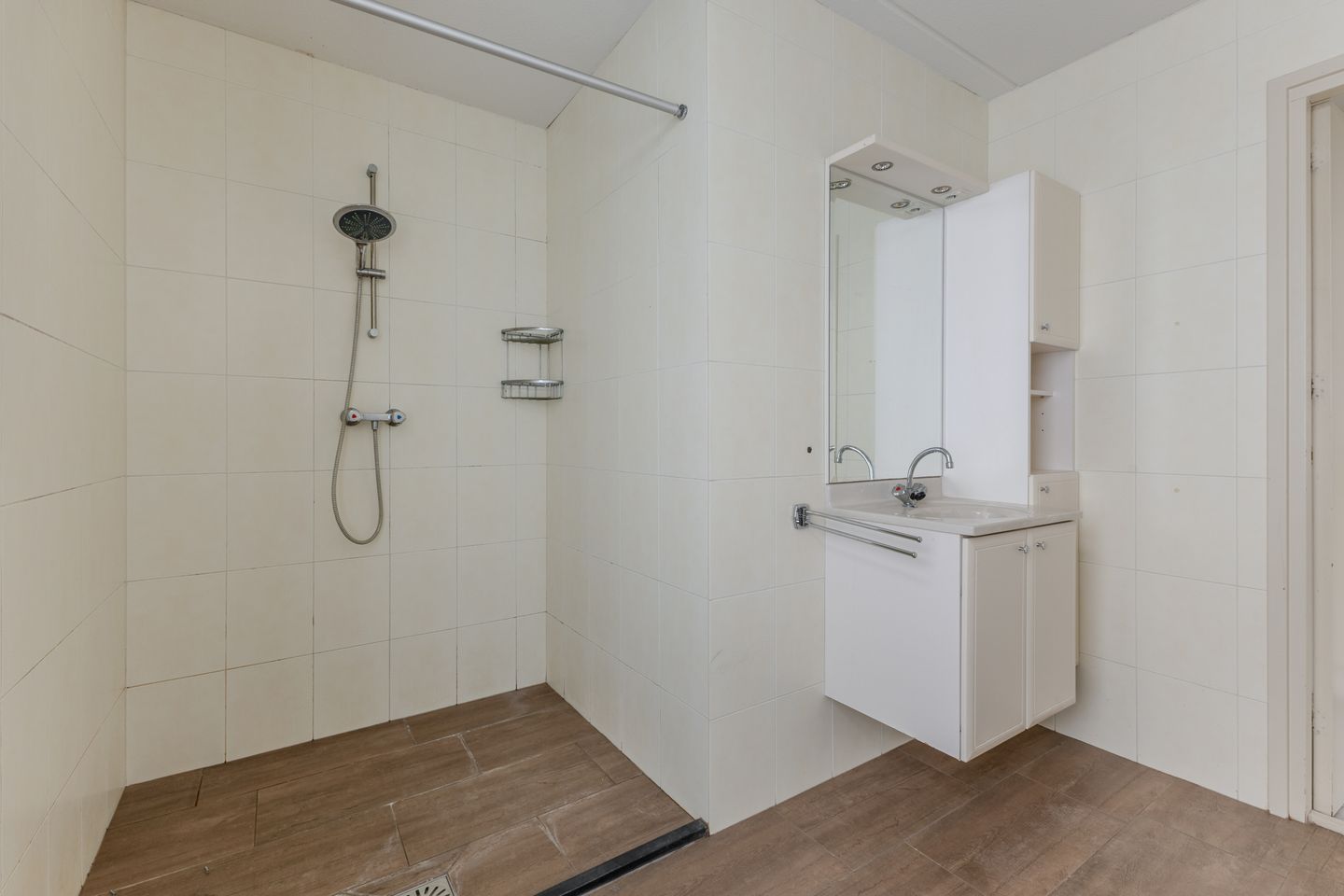 Foto 20 van Stationsweg 76-A