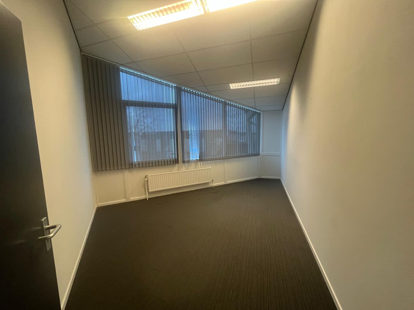 View photo 3 of Amundsenweg 23