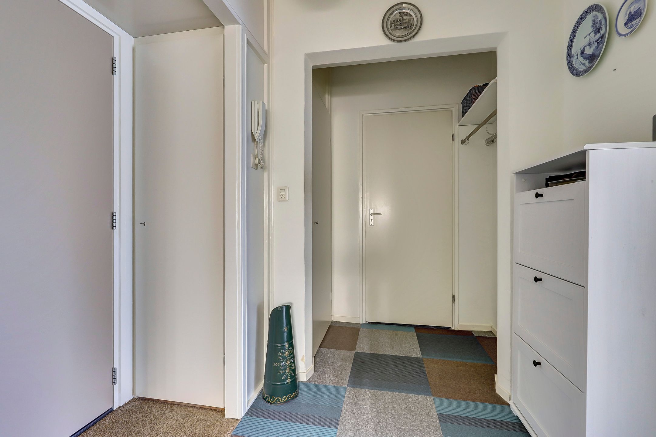 Photo 9 of Stationsweg 92-402