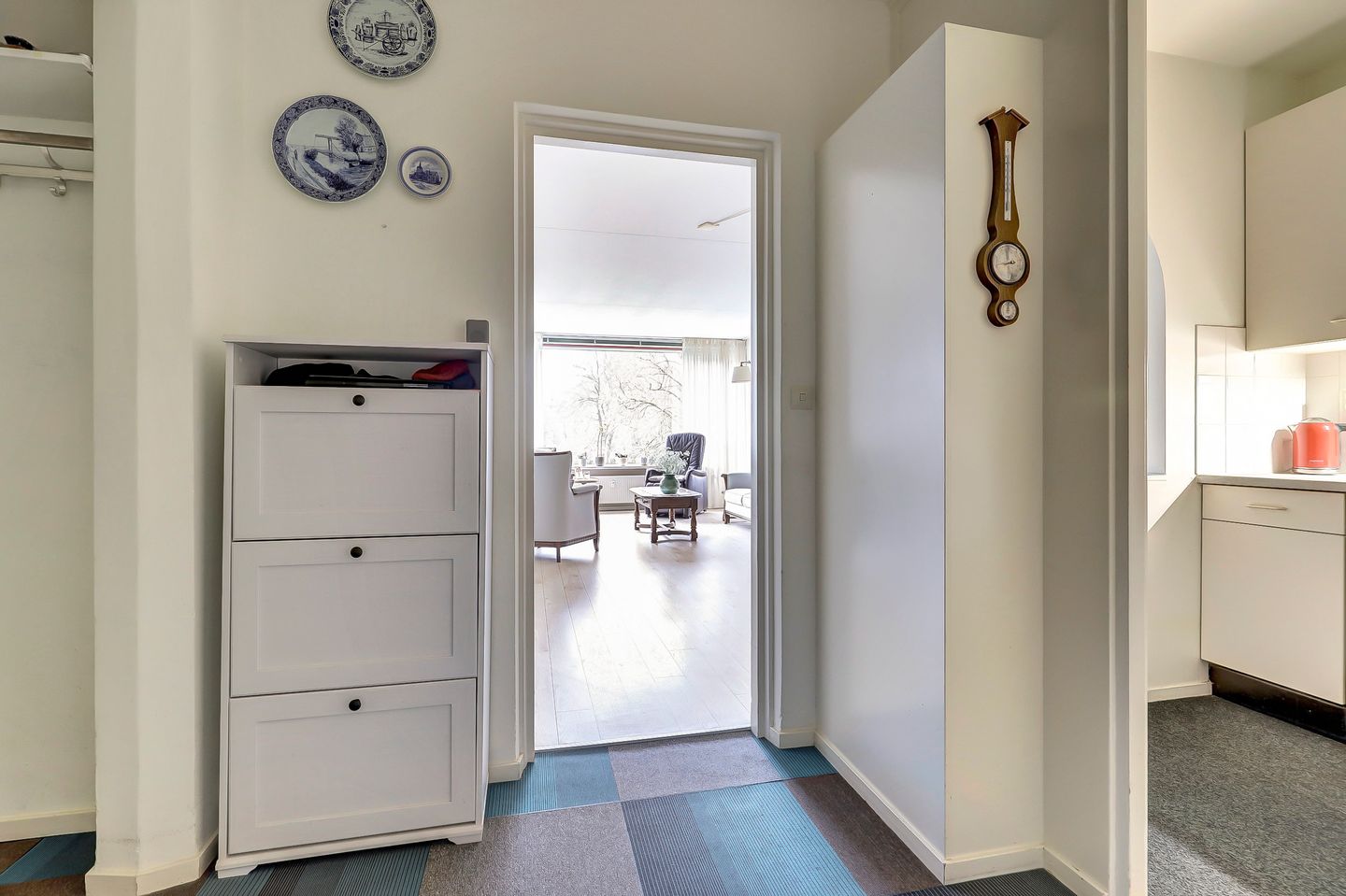 Photo 10 of Stationsweg 92-402