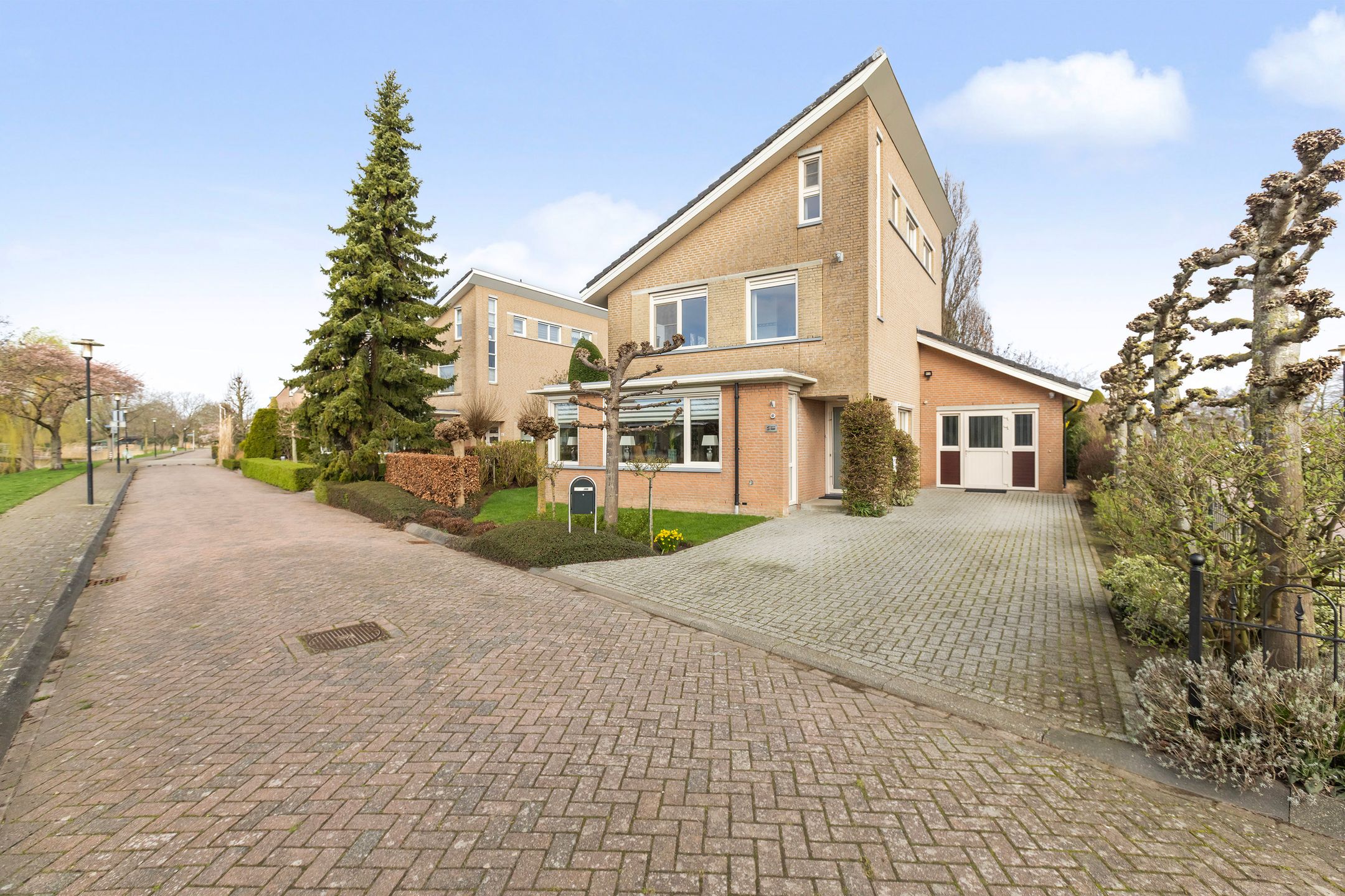 Buying a house in The Netherlands., Vrijthofflaan 27