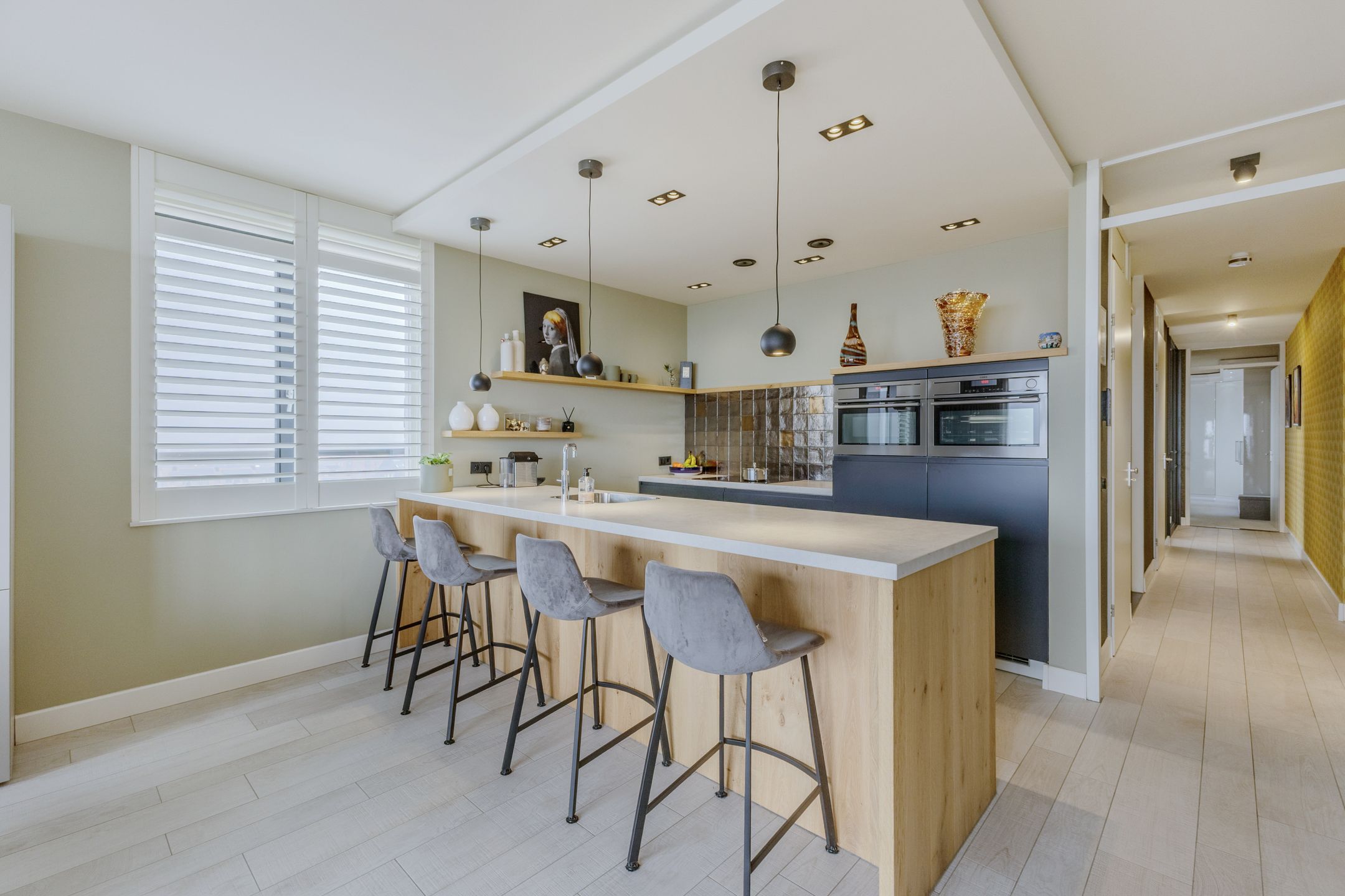 Foto 9 van Witte Ring 11-E