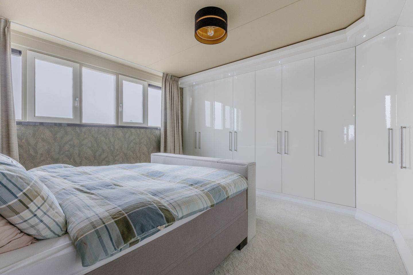 Foto 19 van Witte Ring 11-E