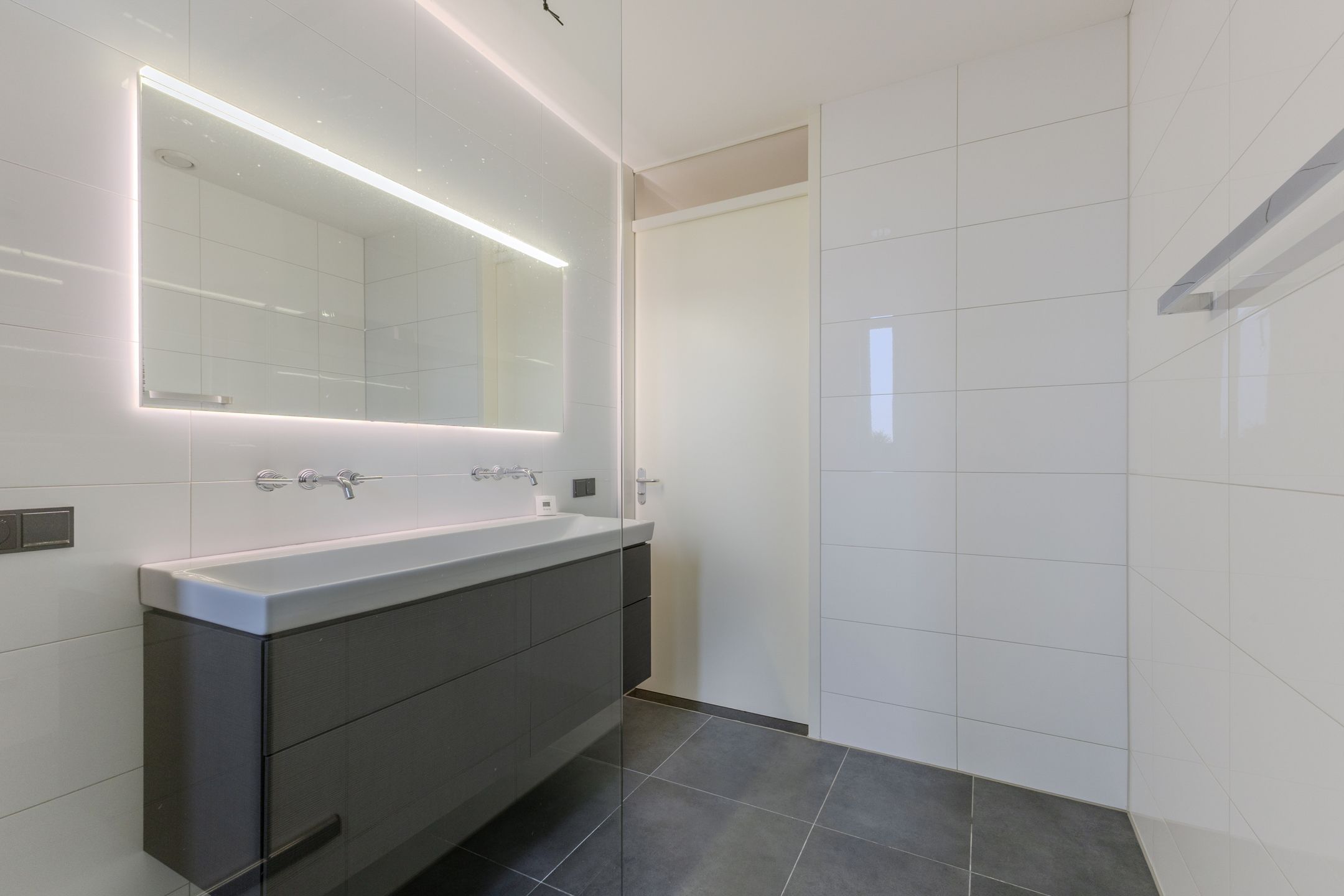 Foto 24 van Witte Ring 11-E