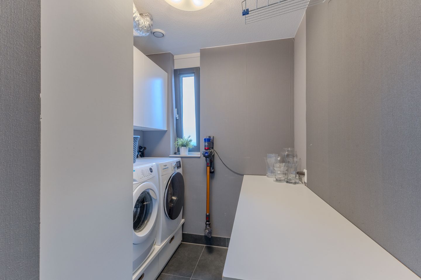 Foto 25 van Witte Ring 11-E