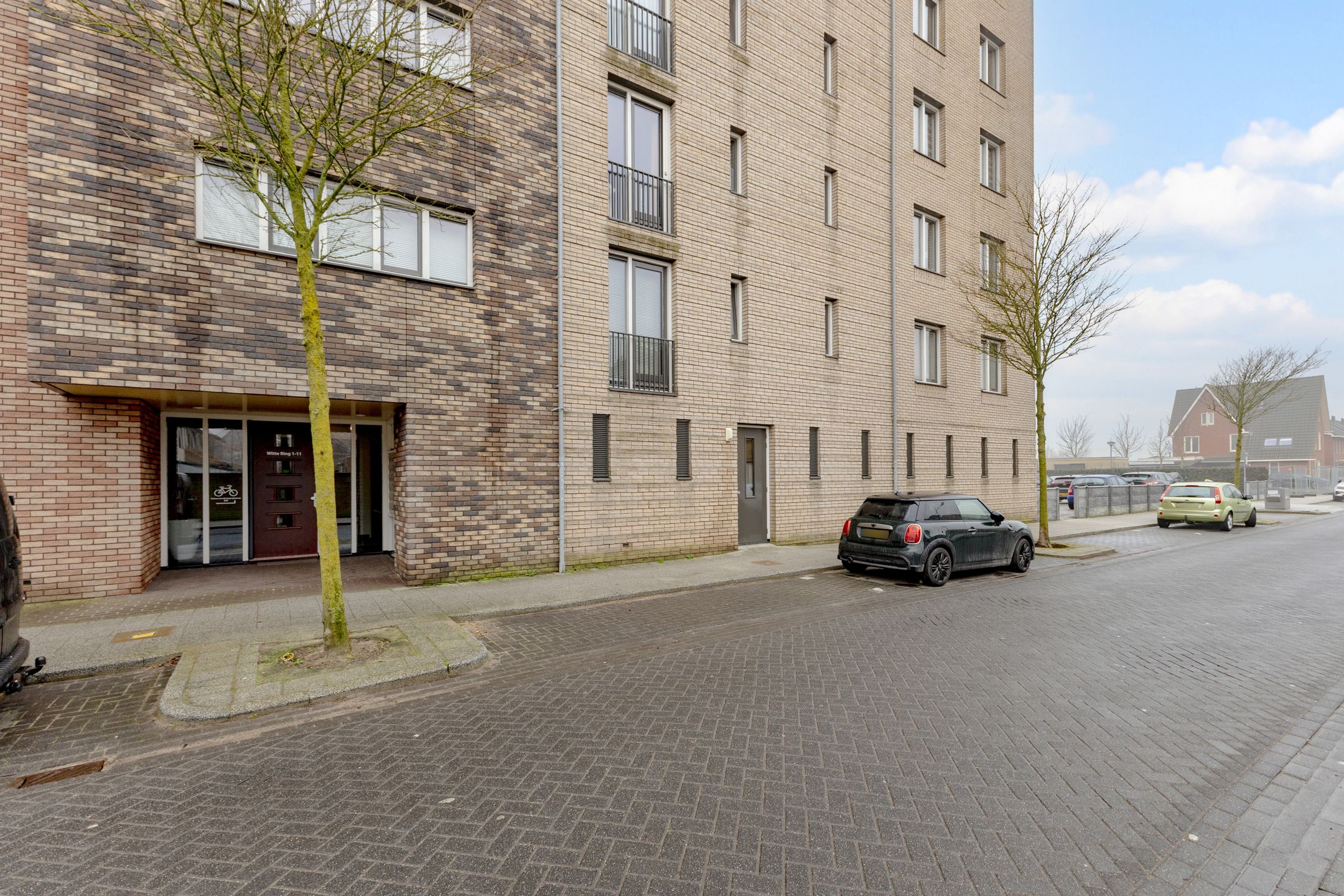 Foto 27 van Witte Ring 11-E