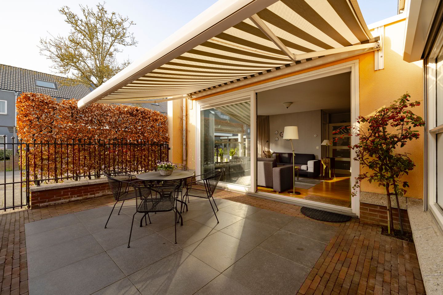 Foto 4 van Zwanebloembocht 221