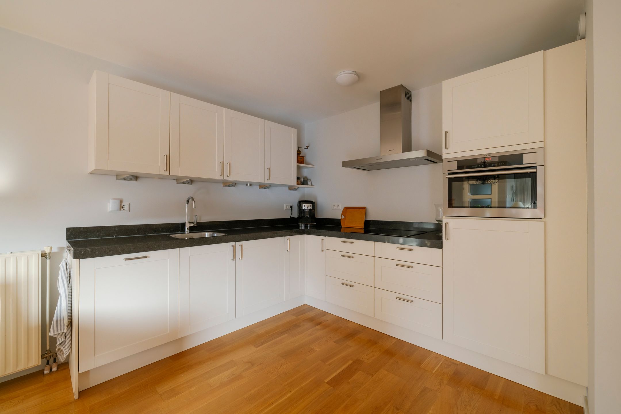 Foto 12 van Zwanebloembocht 221