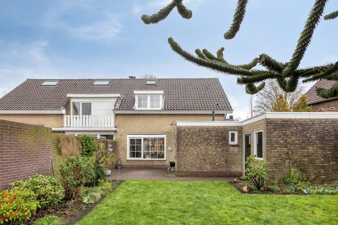 Foto 8 van Julianastraat 8