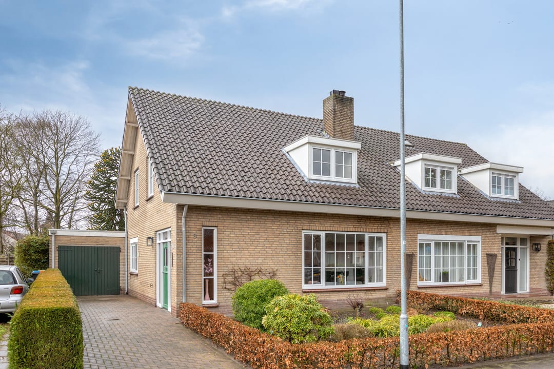 Foto 11 van Julianastraat 8