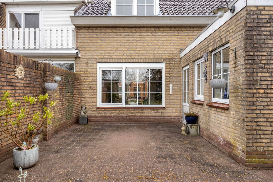 Foto 47 van Julianastraat 8