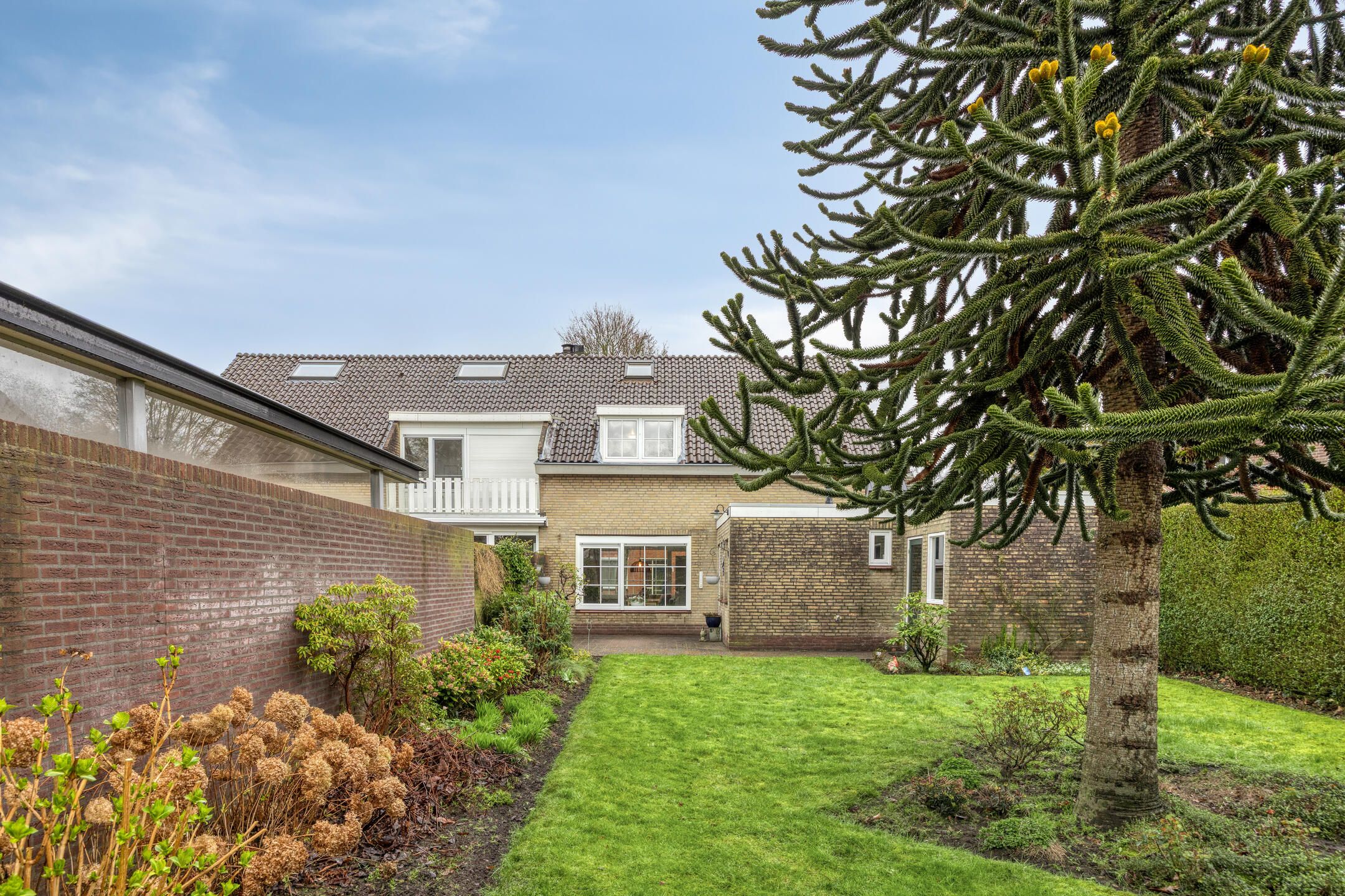 Foto 48 van Julianastraat 8