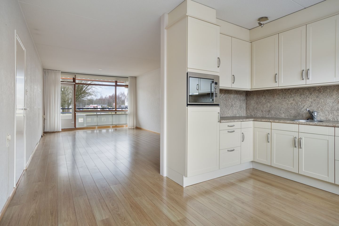 Photo 20 of Holtlaan 1