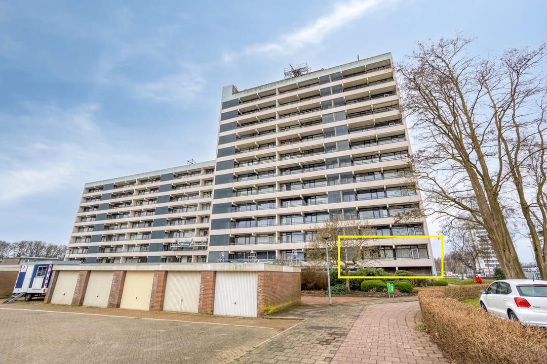 Photo 41 of Holtlaan 1