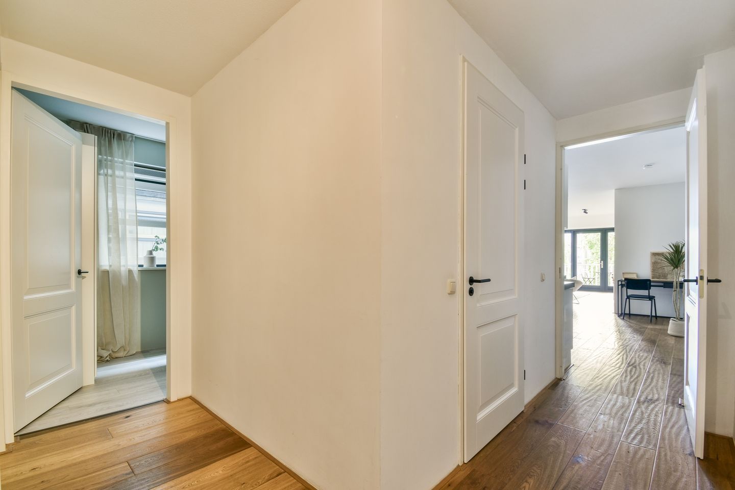 Foto 19 van Van Oldenbarneveldtstraat 52-M